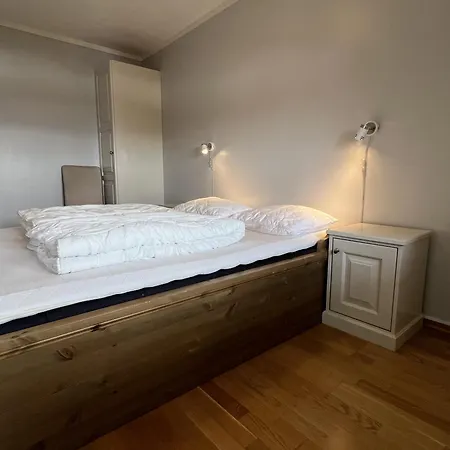 Sentral Til 4 Med Utsikt *